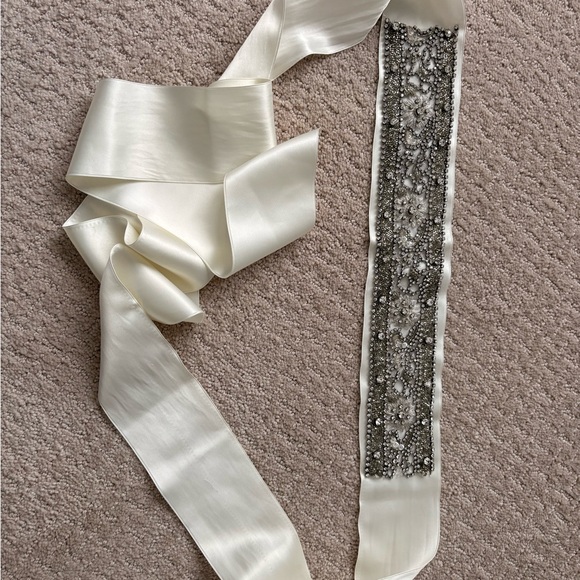 Wedding Dress Sash Swarovski Crystal Beads EC